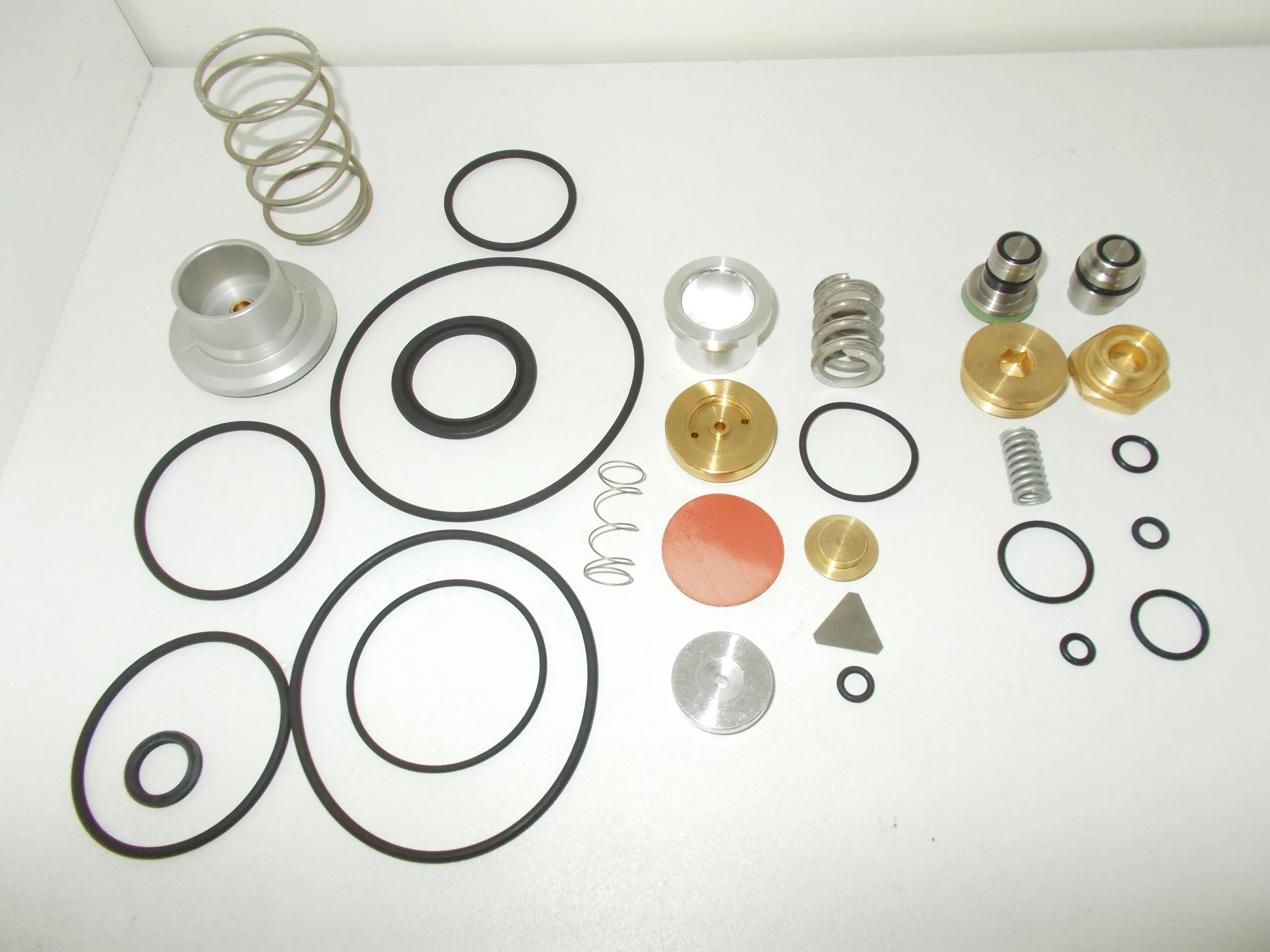 KVADR.2163 Complete replacement kit for intake valve R20EP image 0