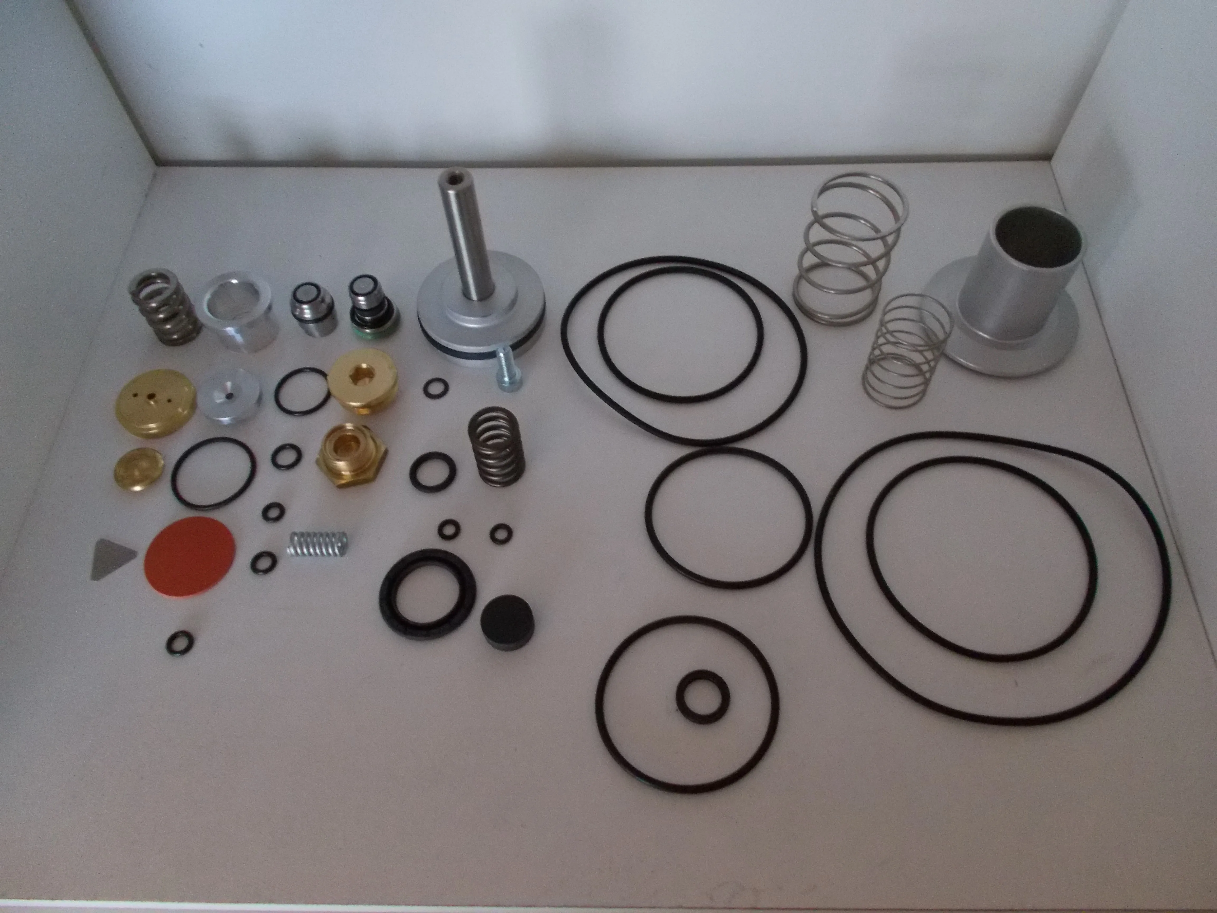 KVADR.2373 Replacement kit for intake valve R40EPI image 0