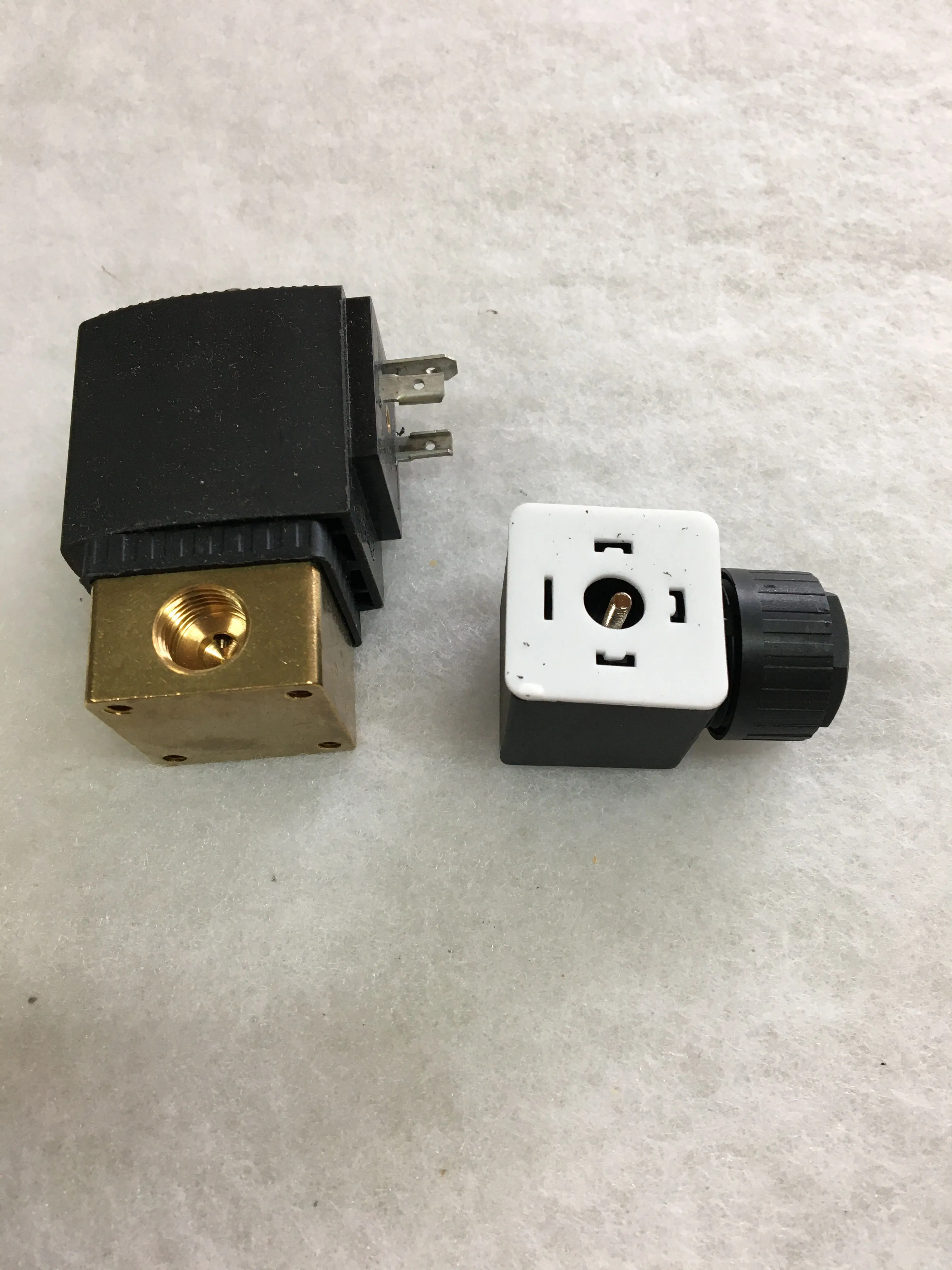 KITPR2938 Solenoid valve for 100004670 image 1